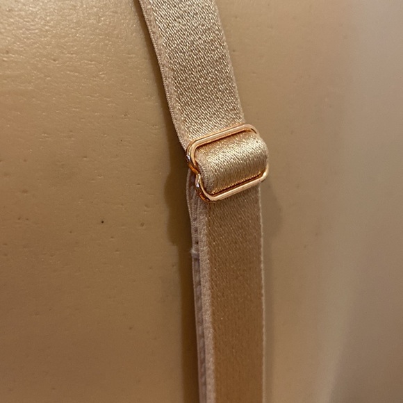 Beige True and Co. bra. - Picture 4 of 6